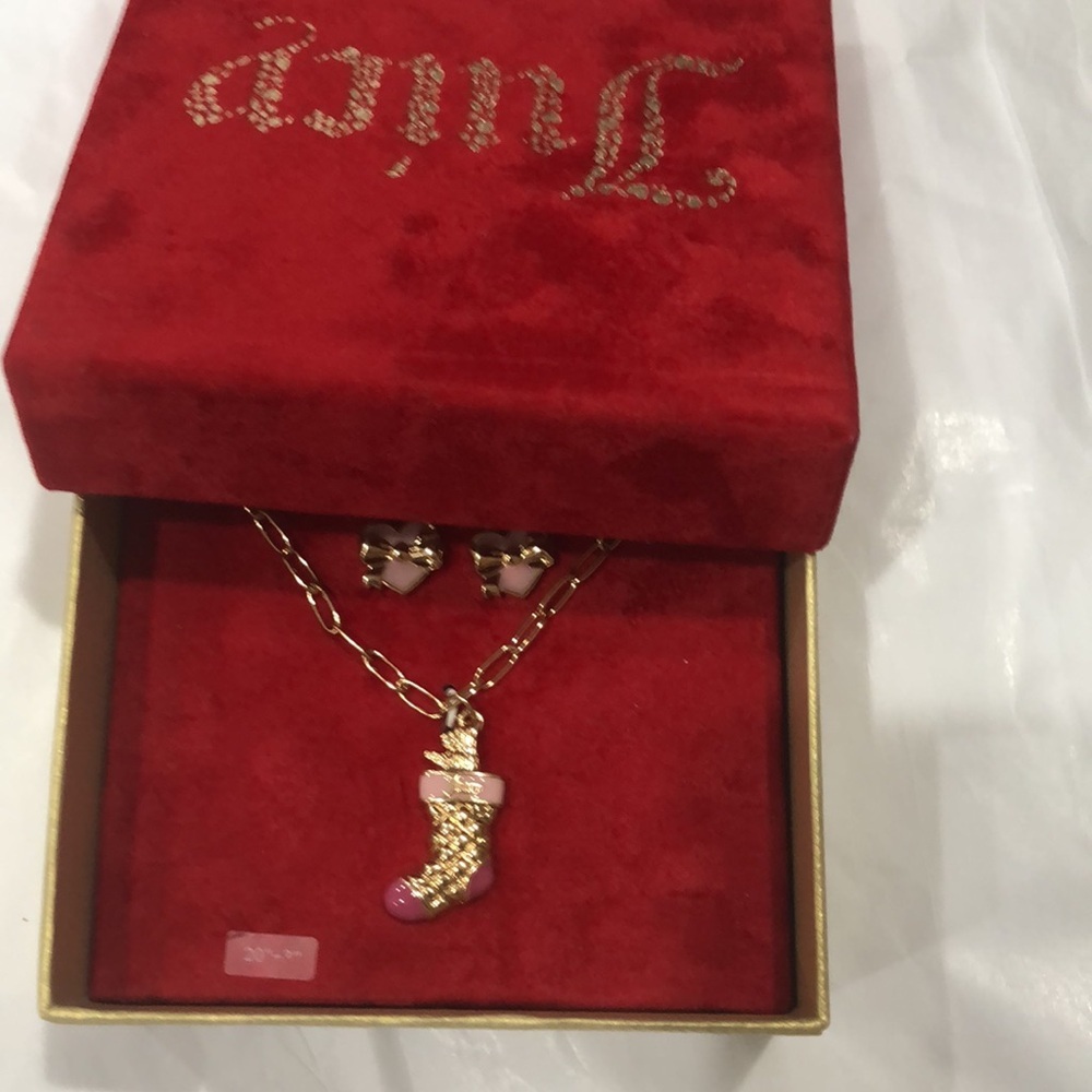 Juicy Couture pink stocking chain link necklace & pink heart shaped earrings set - Picture 9 of 14